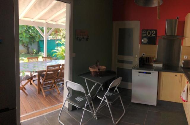 Habitation Baliache - Maison Creole Avec Jardin Privatif, Plage A 200M Deshaies Zewnętrze zdjęcie