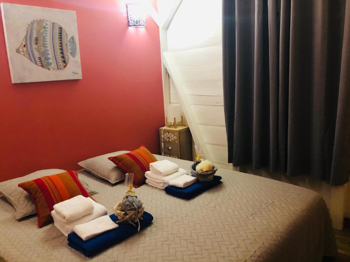 Habitation Baliache - Maison Creole Avec Jardin Privatif, Plage A 200M Deshaies Zewnętrze zdjęcie